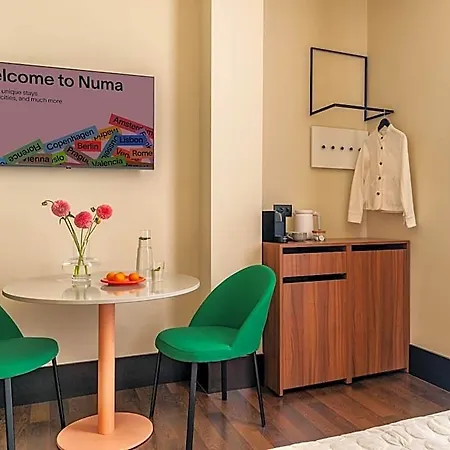 Отель Numa Barberini Рим