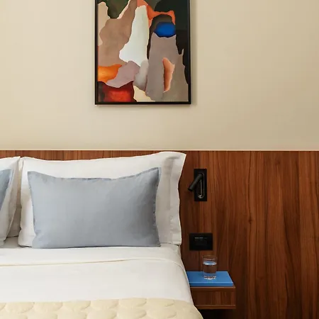 Ξενοδοχείο Numa Barberini 3*